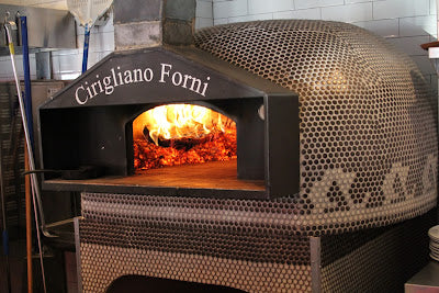 Wood/gas burning oven 5/7 pizzas artisanal built