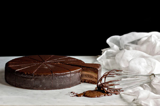 RDS TORTA SACHER PRECUT 14 ptn 1.4kg (available from uk store to london area only)